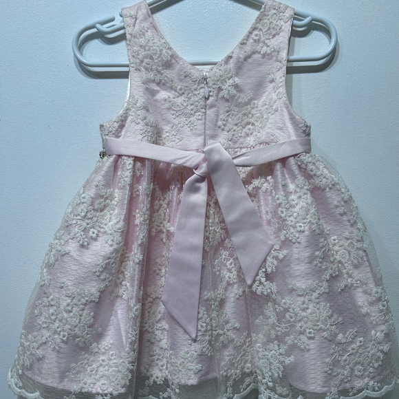 American Princess Pink Lace Dress w/ Front Bow & Rhinestone waist Size  24months - Picture 4 of 9